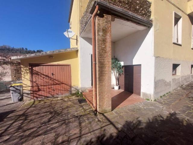 Villa Indipendente in vendita a Spoleto, Umbria