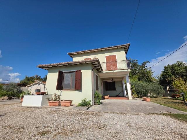Villa Indipendente in vendita a San Giacomo, Spoleto