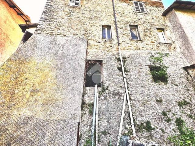 Villa Indipendente in vendita a Spoleto, Umbria