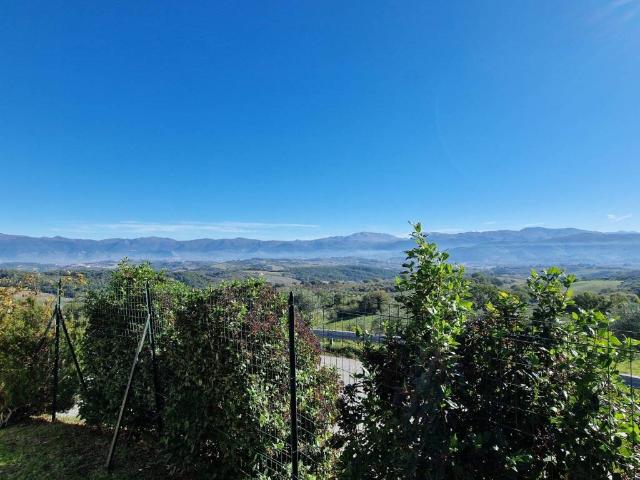 Villa Indipendente in vendita a Spoleto, Umbria
