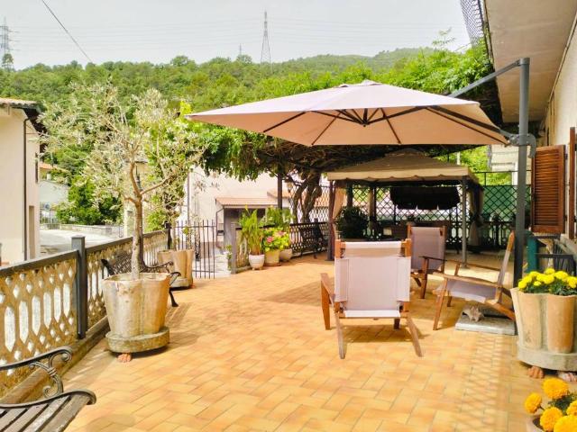Villa Indipendente in vendita a Spoleto, Umbria