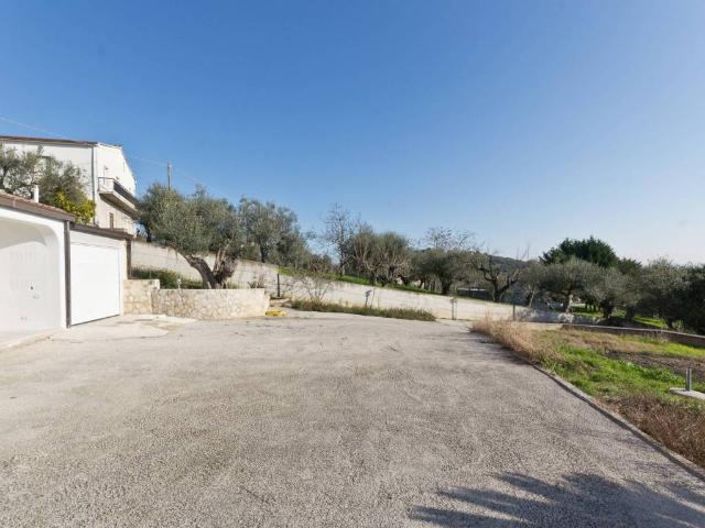 Villa Indipendente in vendita a Santa Teresa, Spoltore