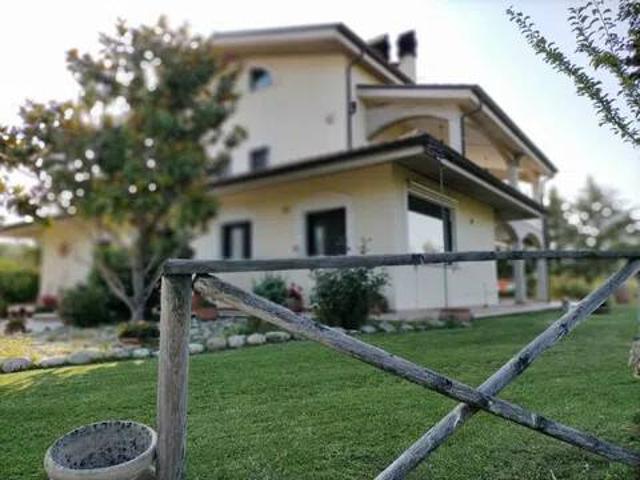 Villa Indipendente in vendita a Santa Teresa, Spoltore