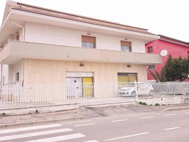 Villa Indipendente in vendita a Valle Carbone, Spoltore