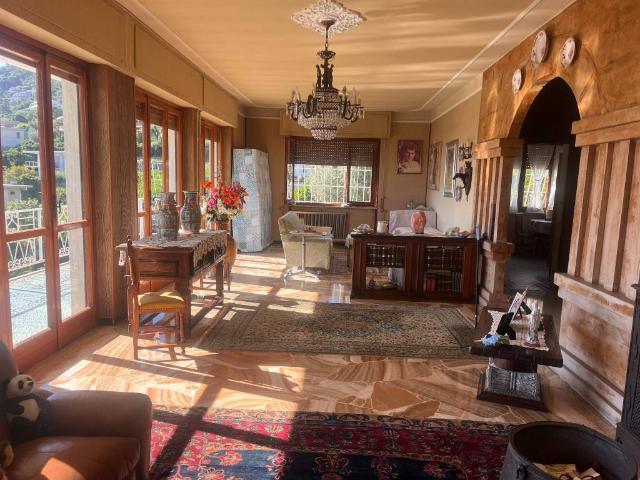Villa Indipendente in vendita a Spotorno, Liguria