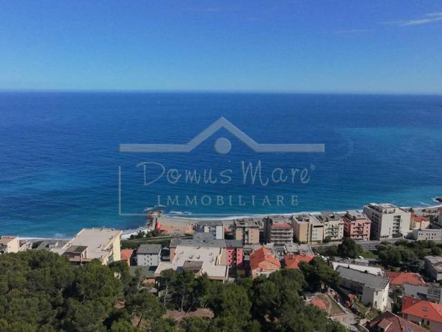 Villa Indipendente in vendita a Spotorno, Liguria