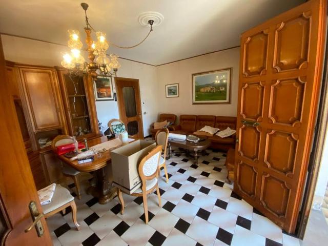 Villa Indipendente in vendita a Spresiano, Veneto
