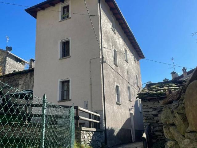 Villa Indipendente in vendita a Marveggia, Lombardia