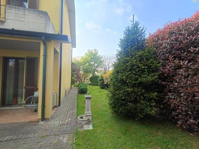 Villa Indipendente in vendita a Stagno Lombardo, Lombardia