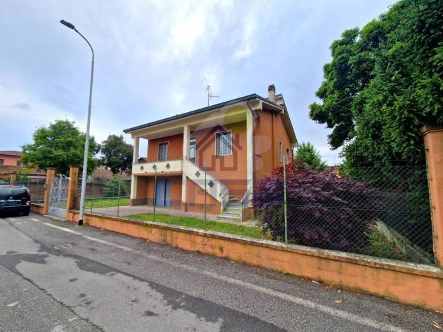 Villa Indipendente in vendita a Stagno Lombardo, Lombardia