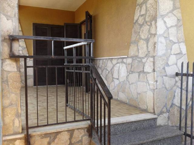 Villa Indipendente in vendita a Statte, Taranto