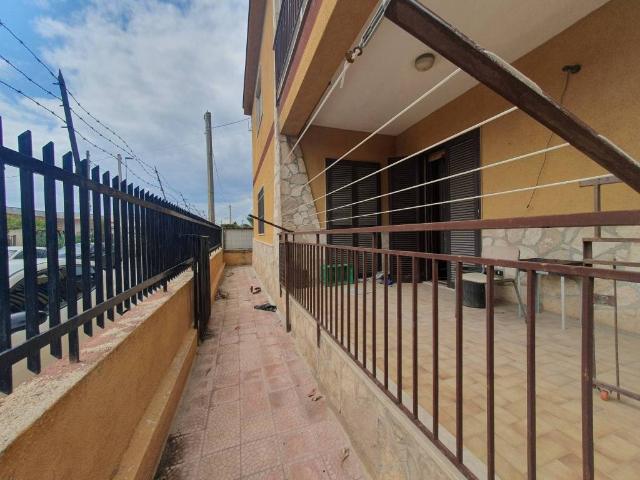Villa Indipendente in vendita a Statte, Taranto