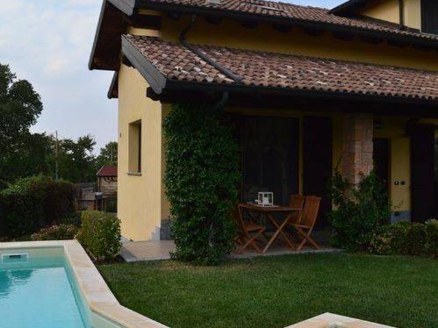 Villa Indipendente in vendita a Piemonte, Alessandria