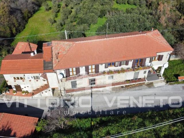 Villa Indipendente in vendita a Stella Cilento, Campania