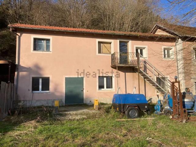 Villa Indipendente in vendita a Stella, Liguria