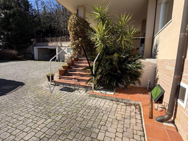 Villa Indipendente in vendita a Stella, Liguria