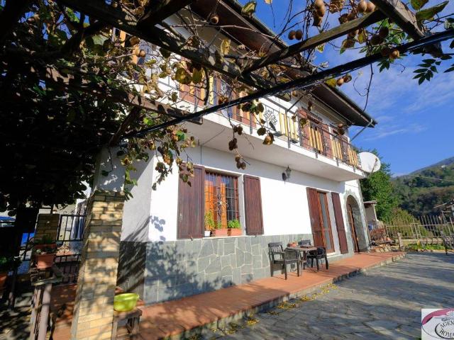 Villa Indipendente in vendita a Stella, Liguria
