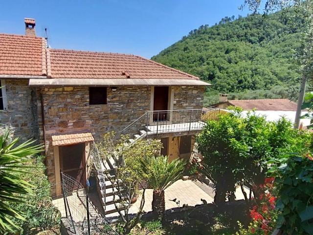 Villa Indipendente in vendita a Stellanello, Liguria