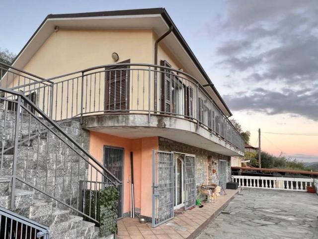 Villa Indipendente in vendita a Stellanello, Liguria