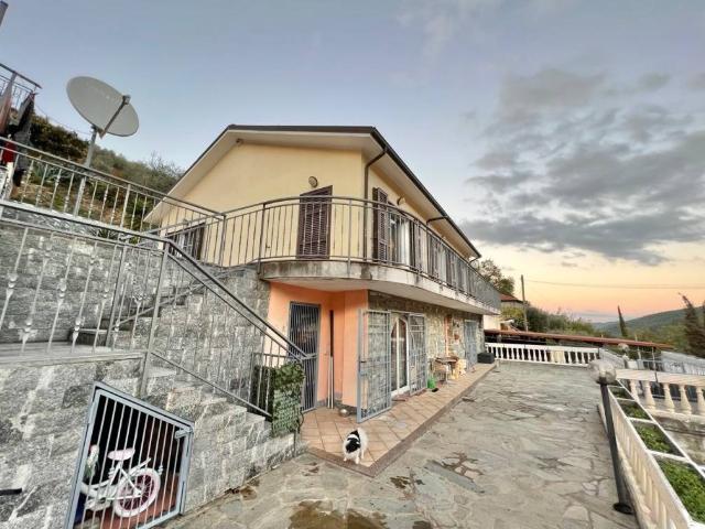 Villa Indipendente in vendita a Stellanello, Liguria