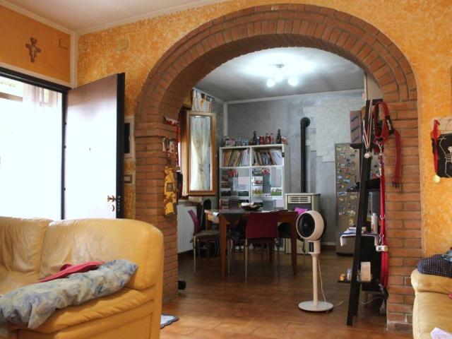 Villa Indipendente in vendita a Stienta, Veneto