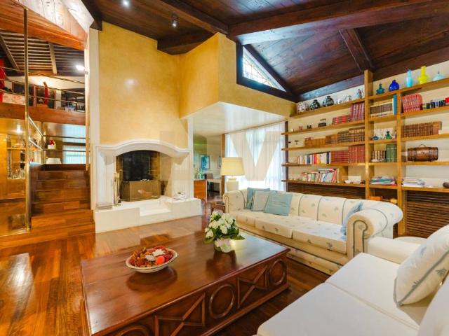 Villa Indipendente in vendita a Stra, Veneto
