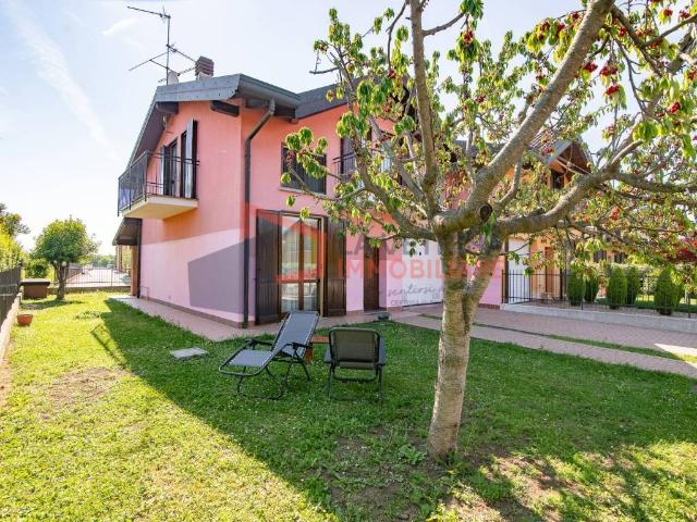 Villa Indipendente in vendita a Stradella, Lombardia