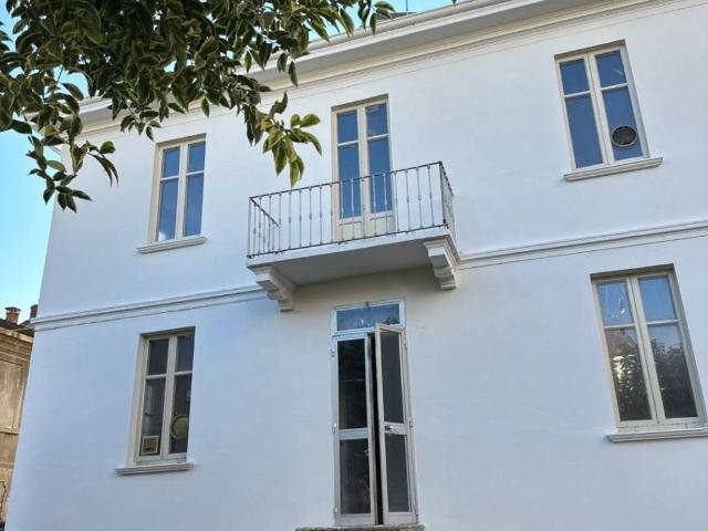 Villa Indipendente in vendita a Stradella, Lombardia