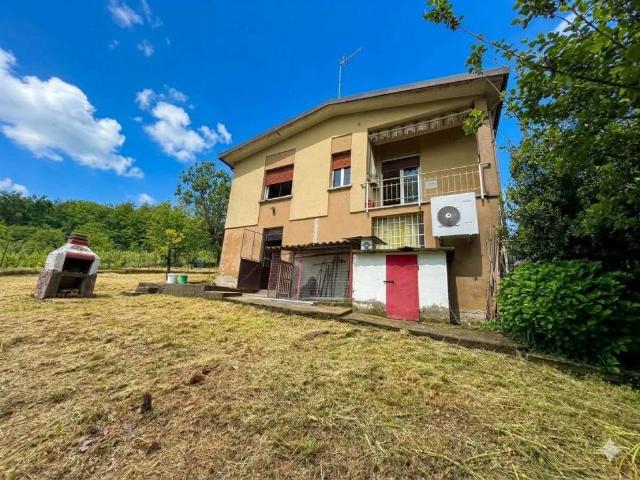 Villa Indipendente in vendita a Stradella, Lombardia