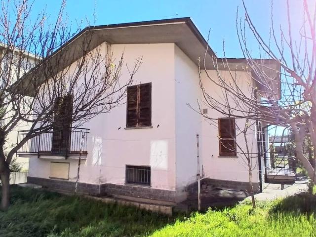 Villa Indipendente in vendita a Stradella, Lombardia