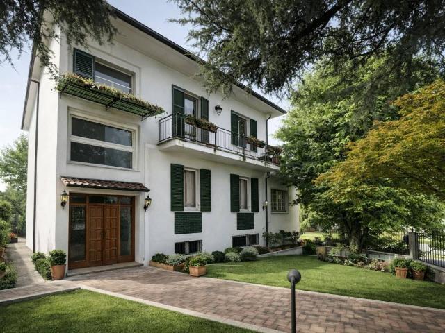 Villa Indipendente in vendita a C. Gavazzola, Stradella
