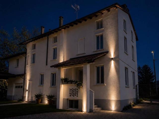 Villa Indipendente in vendita a Stradella, Lombardia