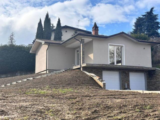 Villa Indipendente in vendita a C. Gavazzola, Stradella