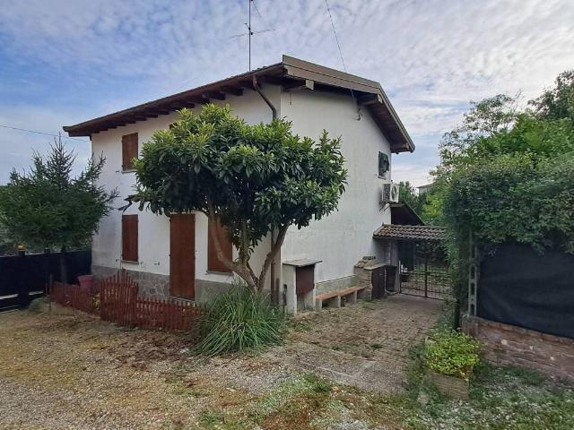 Villa Indipendente in vendita a Stradella, Lombardia