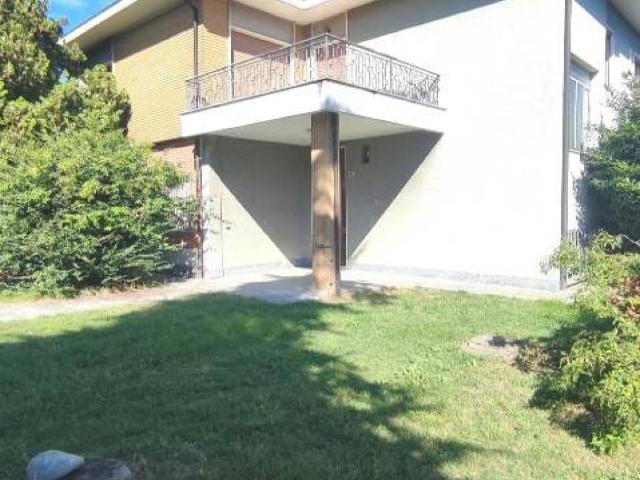 Villa Indipendente in vendita a Previano, Stradella