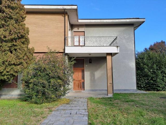 Villa Indipendente in vendita a Previano, Stradella