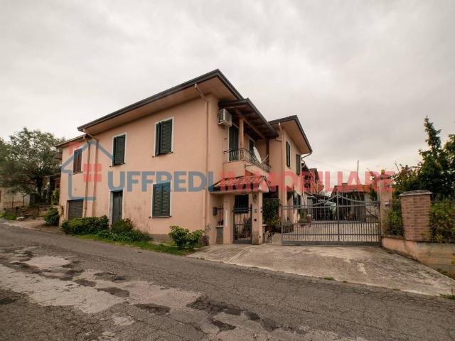 Villa Indipendente in vendita a Strangolagalli, Lazio