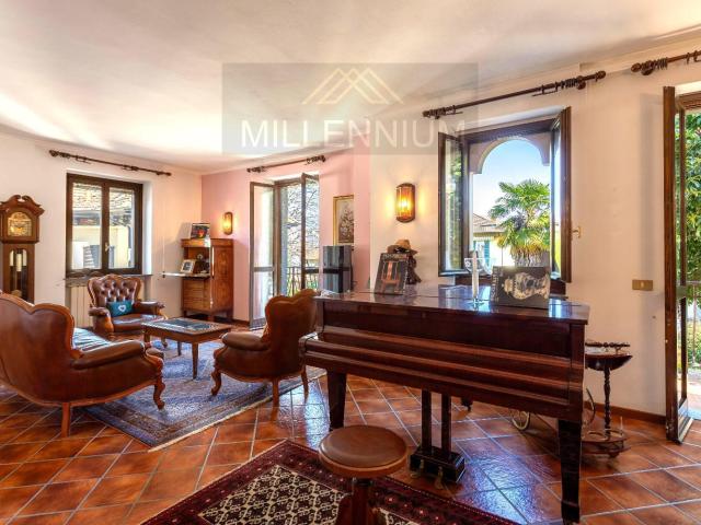 Villa Indipendente in vendita a Binda, Stresa