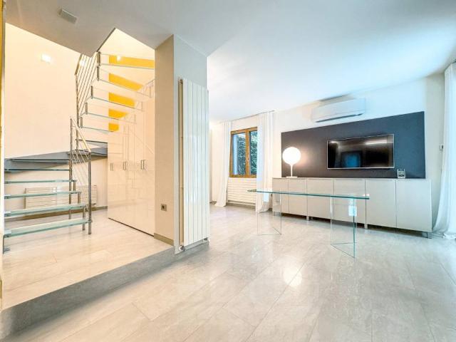 Villa Indipendente in vendita a Piemonte, Verbano-cusio-ossola