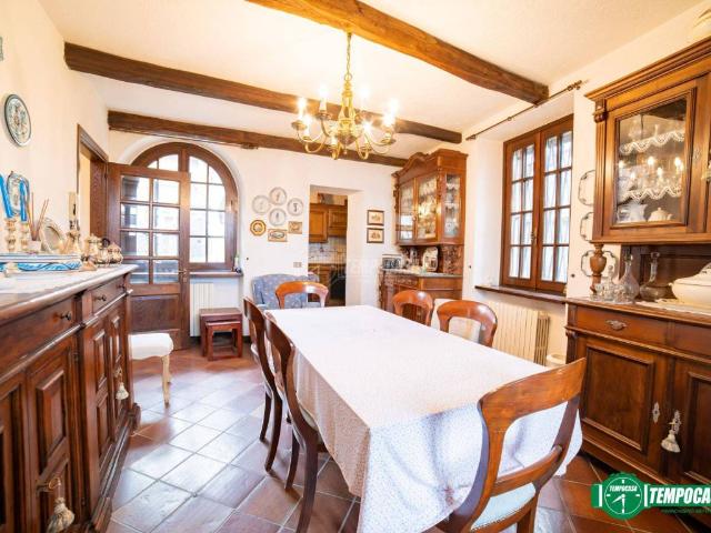 Villa Indipendente in vendita a Brisino, Piemonte