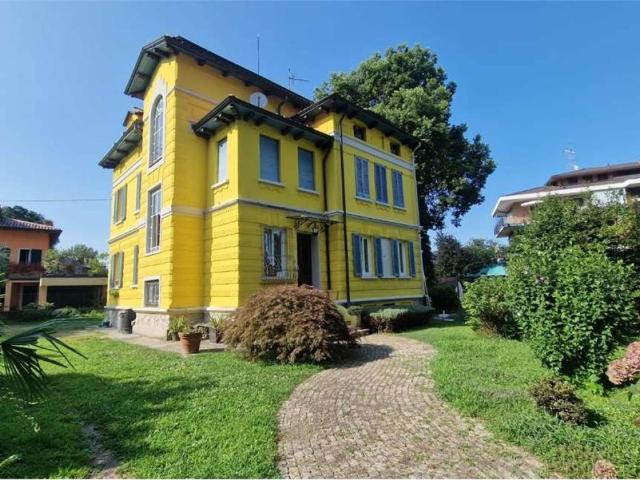 Villa Indipendente in vendita a Carciano, Stresa
