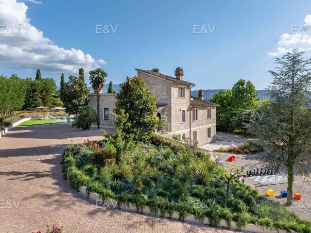 Villa Indipendente in vendita a Stroncone, Umbria