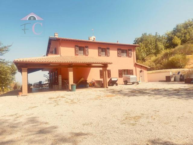 Villa Indipendente in vendita a Coppe, Stroncone