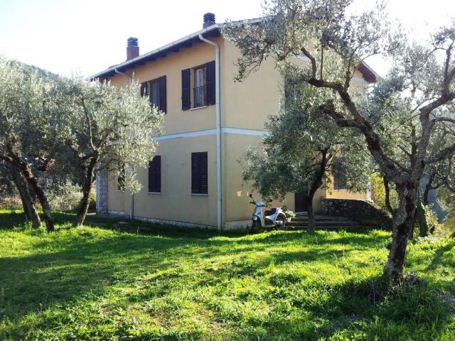Villa Indipendente in vendita a Stroncone, Umbria