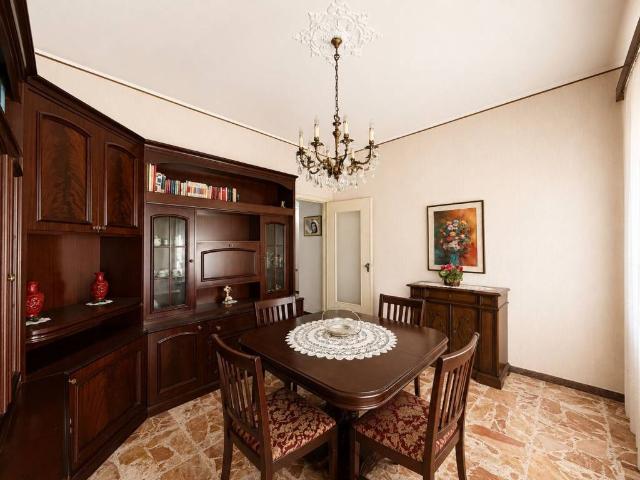 Villa Indipendente in vendita a Piemonte, Vercelli