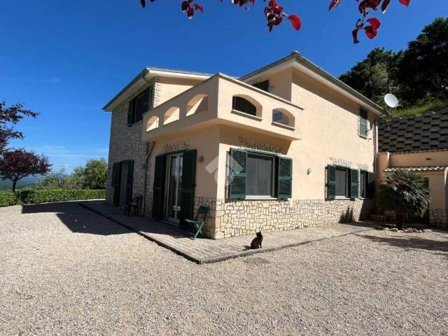 Villa Indipendente in vendita a Roma Capitale, Lazio