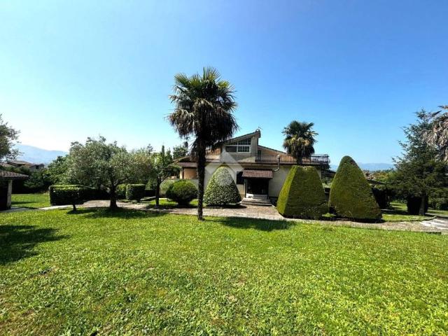 Villa Indipendente in vendita a Forma Focerale, Roma Capitale
