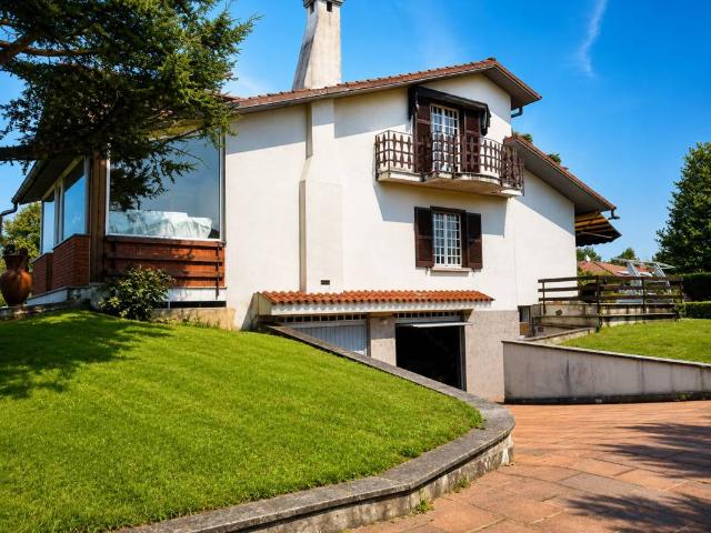 Villa Indipendente in vendita a Suisio, Lombardia