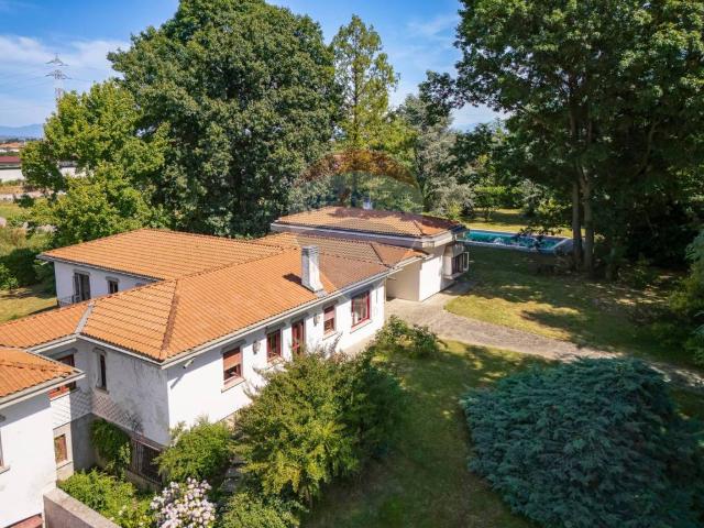 Villa Indipendente in vendita a Cascina Cà, Sulbiate