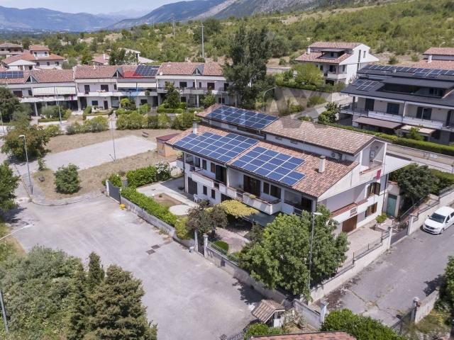 Villa Indipendente in vendita a Sulmona, Abruzzo
